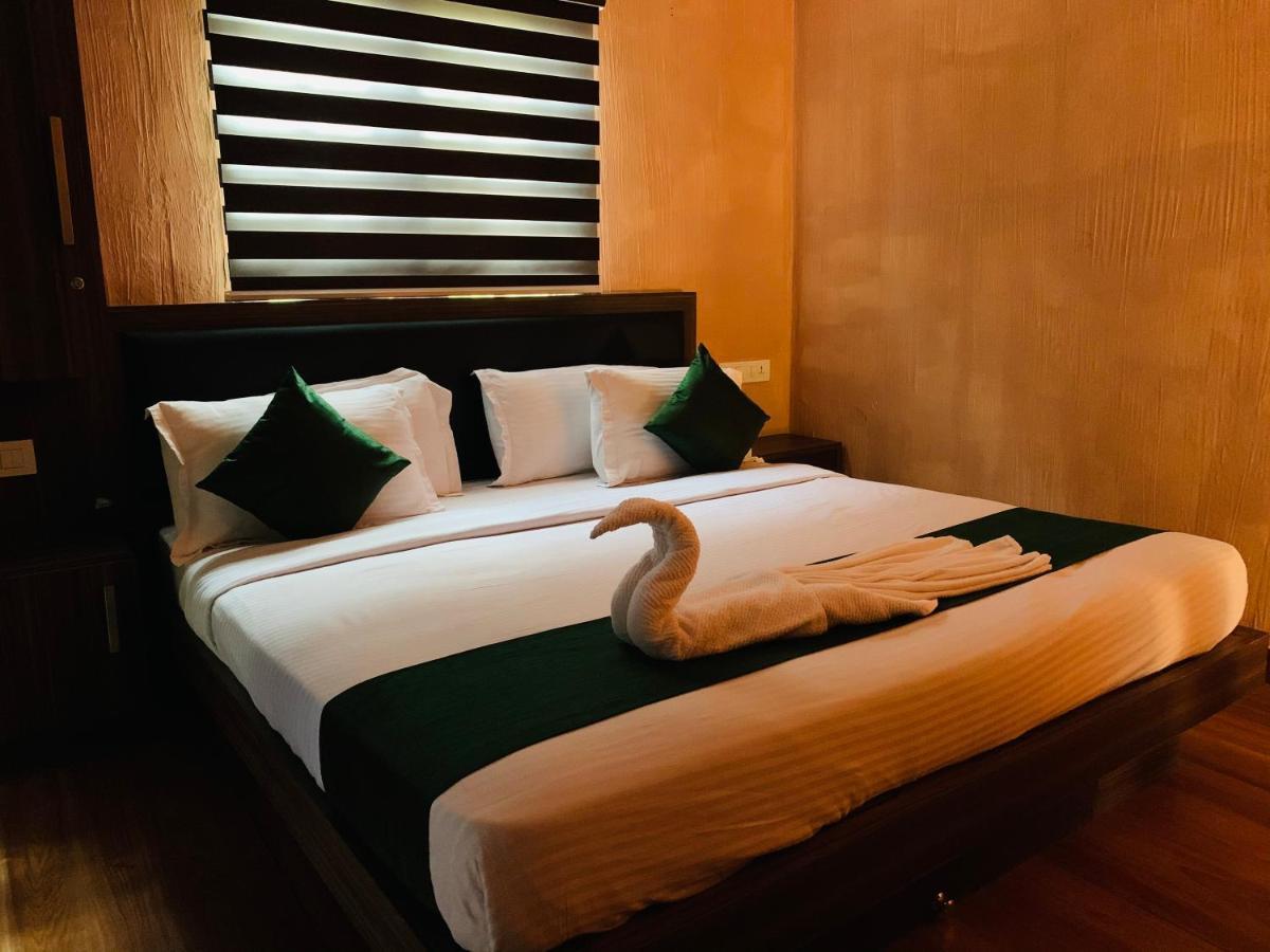 Wayanad Doubletree Villa Vythiri Bagian luar foto