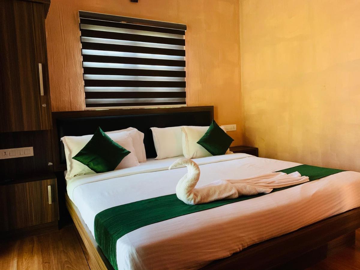 Wayanad Doubletree Villa Vythiri Bagian luar foto