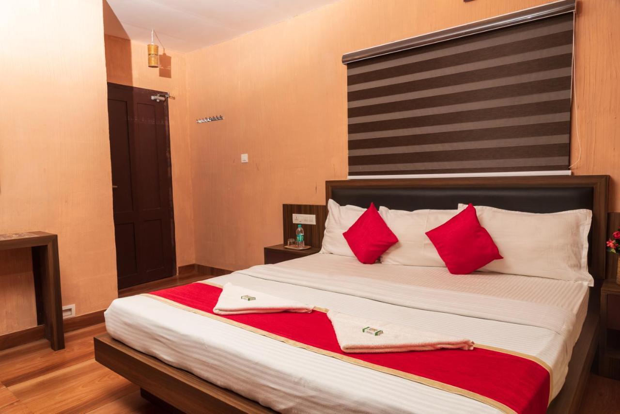 Wayanad Doubletree Villa Vythiri Bagian luar foto